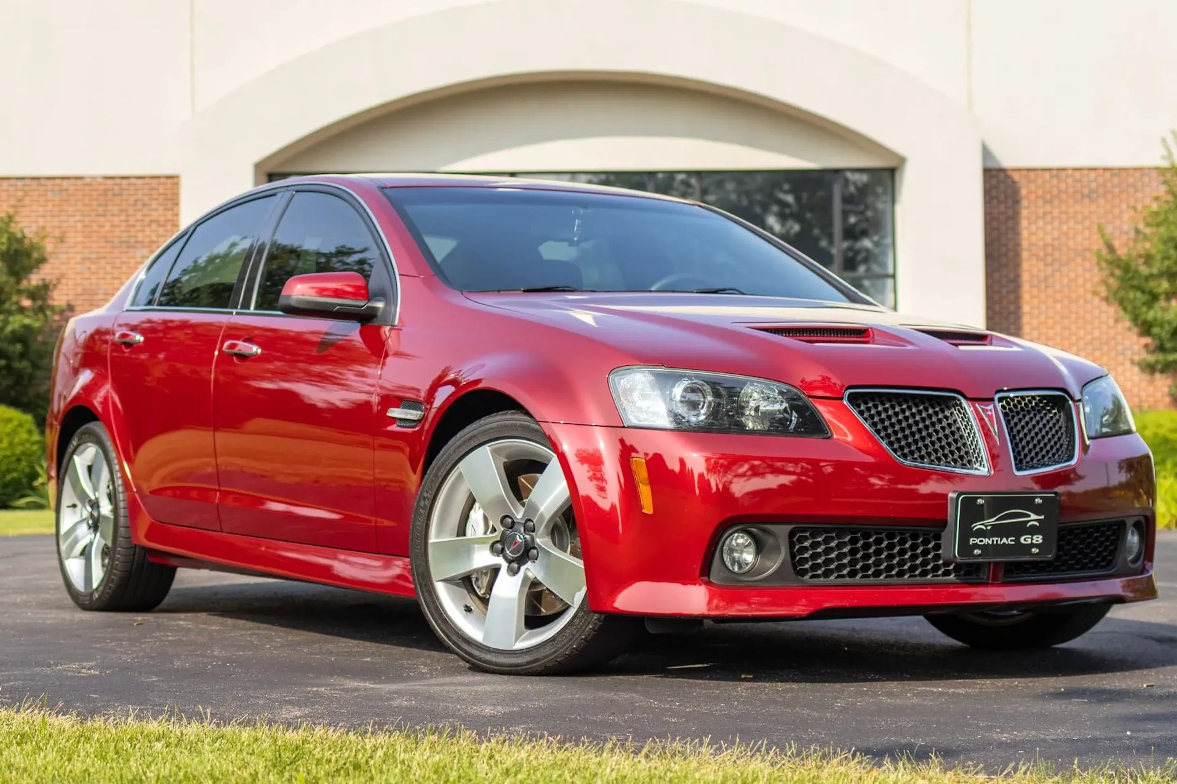 2009 Pontiac G8 VIN 6G2EP57WX9L300768 | Hagerty Valuation Tools®